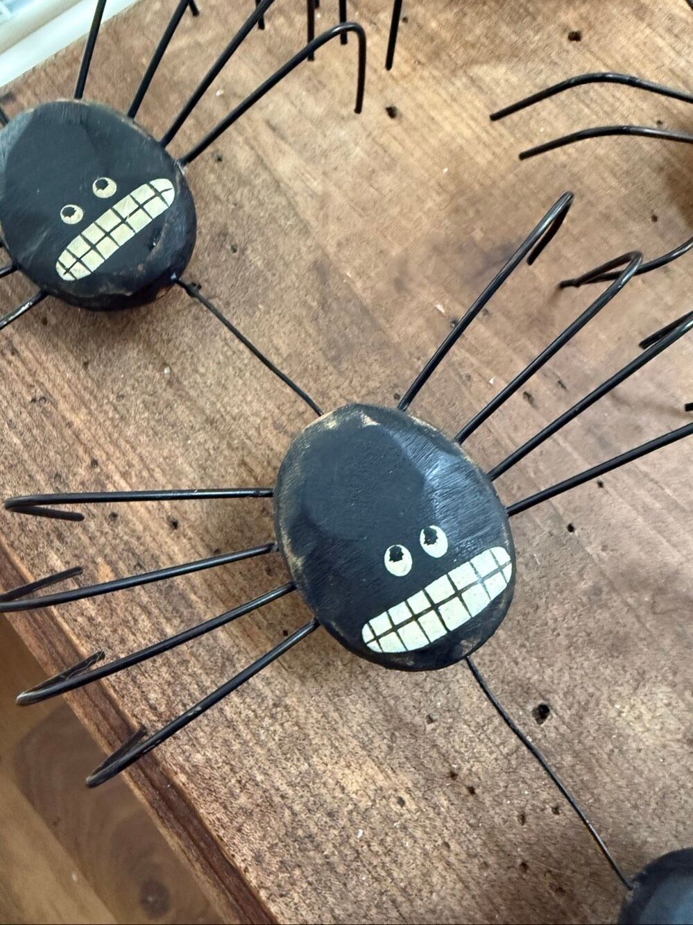 2 Hanging Halloween Wooden Spider Spiders Decor Ornament Folk Art - Picture 2 of 5
